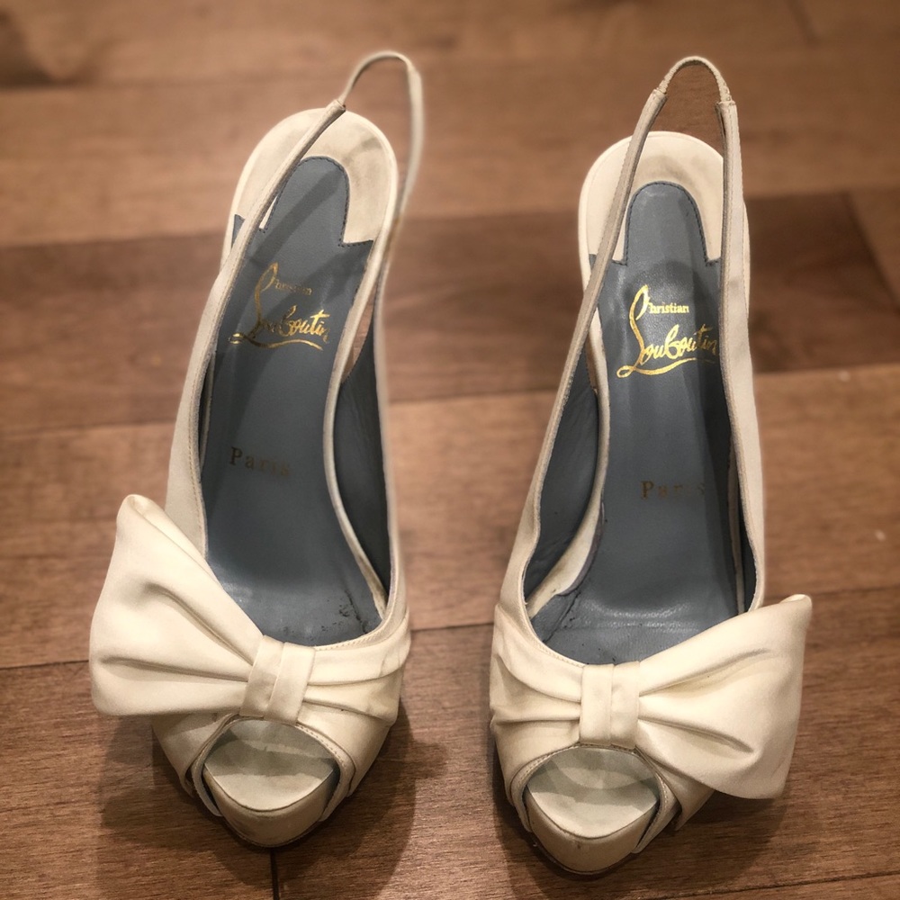 Christian Louboutin Vendome white silk satin heel